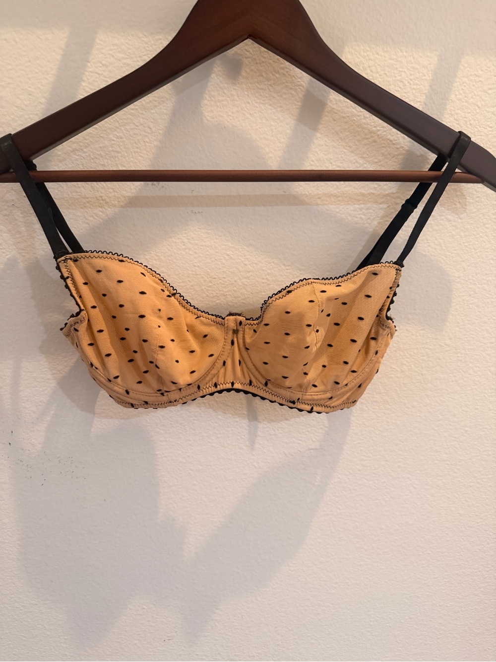 Clo Intimo Underwire Bra — 34C — Nude/Black Dot